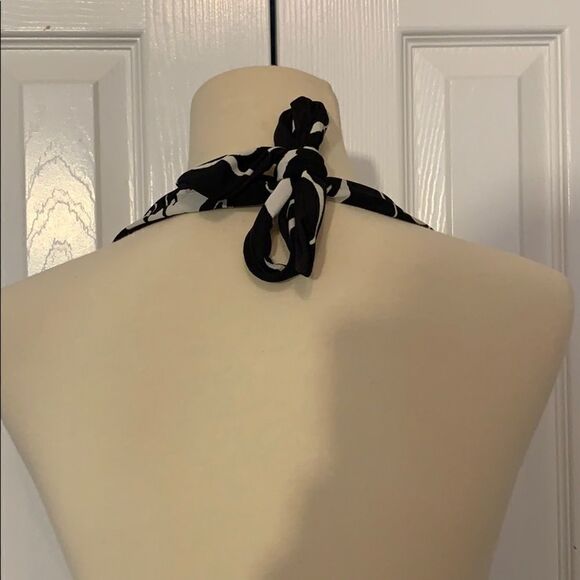 White House Black Market halter dress - Picture 5 of 7